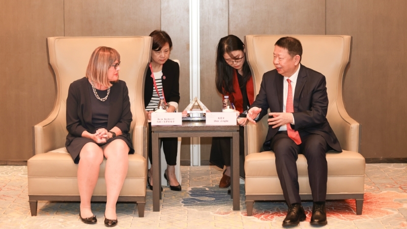 塞尔维亚副总理玛娅·戈伊科维奇会见4118云顶集团矿业董事长陈景河